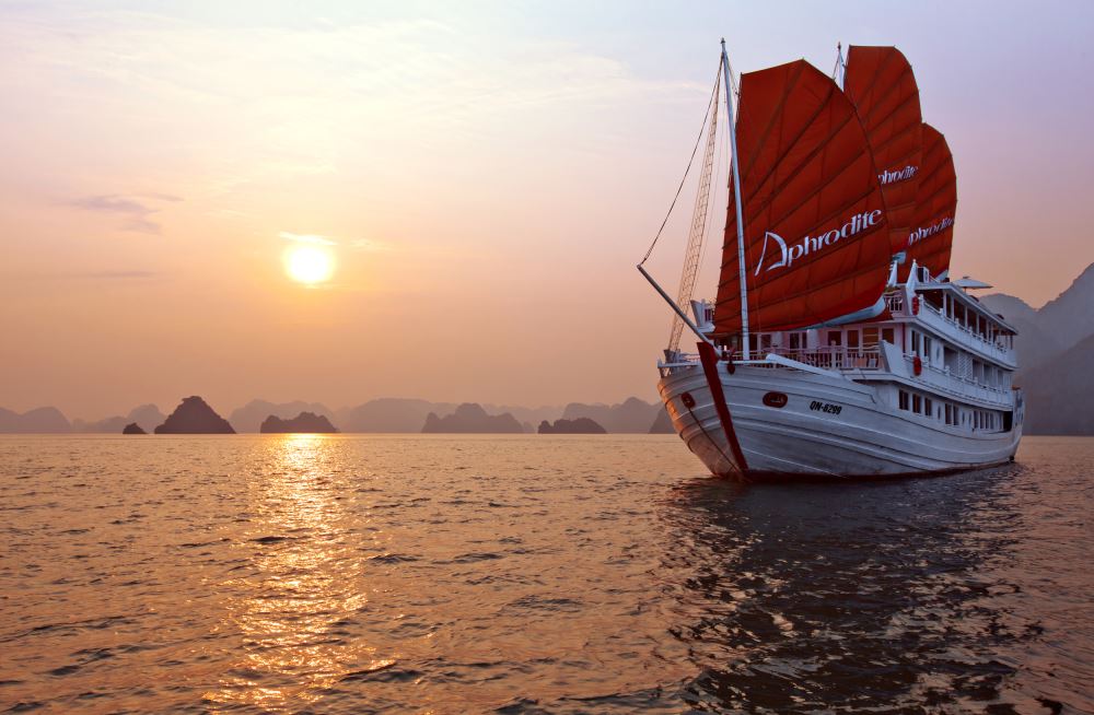 APHRODITE CRUISES  BAIE D'HALONG PROGRAMME POUR 02  JOURS